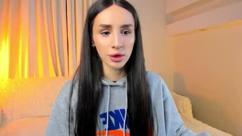 Snapshot of kim_oberlin chatting on January 11, 6:29 am Kim Oberlin online show from January 11, 6:29 am