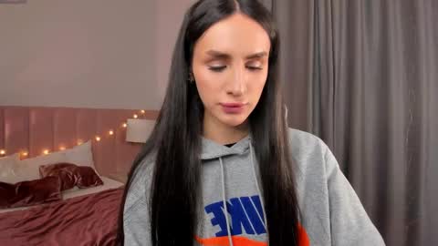 Snapshot of kim_oberlin chatting on January 13, 4:23 pm Kim Oberlin online show from January 13, 4:23 pm