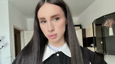 Snapshot of kim_oberlin chatting on February 7, 4:00 pm Kim Oberlin online show from February 7, 4:00 pm