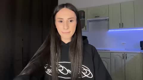 Snapshot of kim_oberlin chatting on February 17, 9:54 pm Kim Oberlin online show from February 17, 9:54 pm