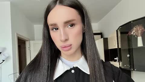 Snapshot of kim_oberlin chatting on February 21, 3:57 pm Kim Oberlin online show from February 21, 3:57 pm