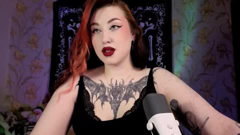 Snapshot of kim_possible1 chatting on October 12, 9:19 am Hi Im Kimberly but u can call me Kim. Turn on ur sound i love to talk and moan online show from October 12, 9:19 am