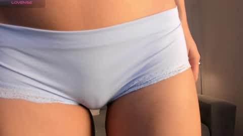 Snapshot of kim_spencer chatting on December 22, 2:25 pm Kim online show from December 22, 2:25 pm