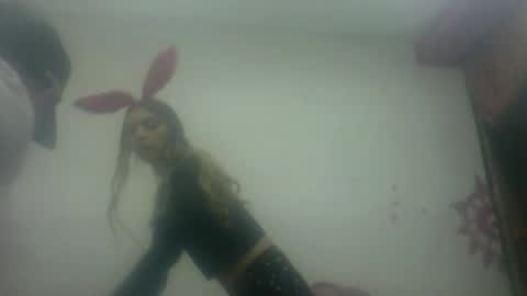 YENCYYY online show from December 1, 7:41 pm