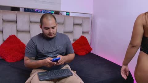 KimandNate online show from March 31, 12:01 am