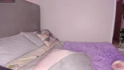 April online show from February 10, 8:35 pm