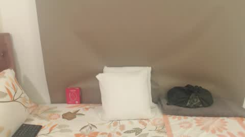 Snapshot of kimberjamesxx chatting on March 7, 3:14 am DANIELA online show from March 7, 3:14 am