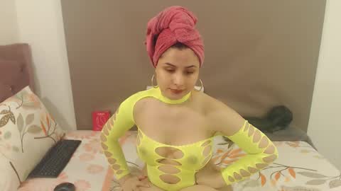 Snapshot of kimberjamesxx chatting on March 14, 4:07 am DANIELA online show from March 14, 4:07 am
