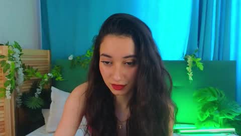 Snapshot of kimberleejackson chatting on February 5, 7:57 am Betty online show from February 5, 7:57 am