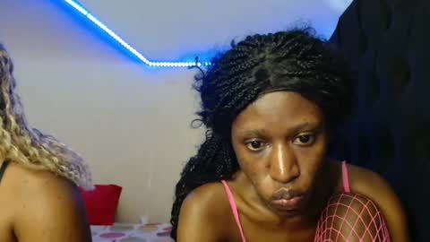 Snapshot of kimberly_chloe chatting on July 19, 6:17 am Kimberly online show from July 19, 6:17 am