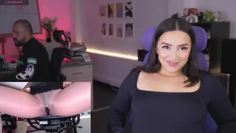 Snapshot of kimberly_clars chatting on February 26, 5:12 pm Kimberly 1200-1900 GMT-5 online show from February 26, 5:12 pm