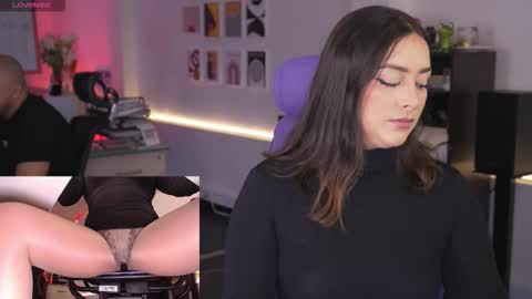 Snapshot of kimberly_clars chatting on March 3, 5:08 pm Kimberly 1200-1900 GMT-5 online show from March 3, 5:08 pm