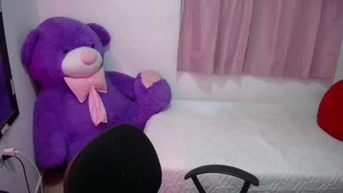 Kim online show from November 12, 11:10 am