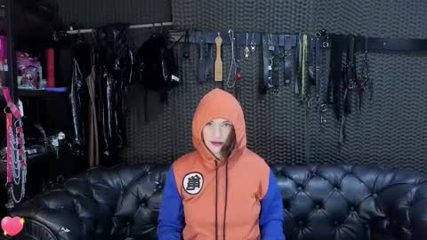  KIMBERLY SWAN  online show from October 19, 2:12 am