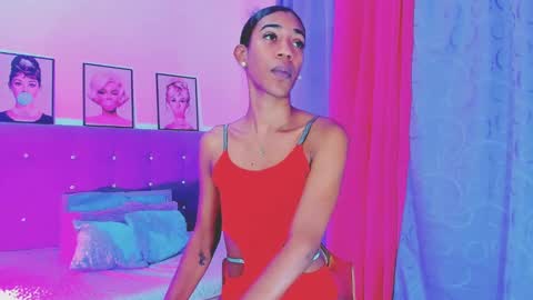 Your Queen KIM online show from January 5, 3:55 pm