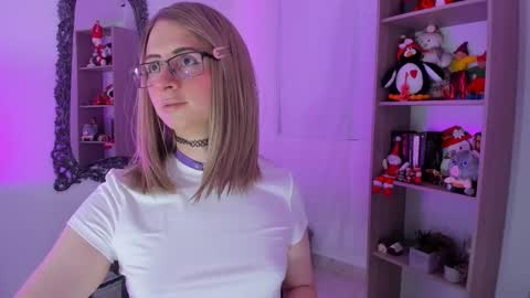 kimberly_thonson online show from December 3, 3:21 pm