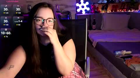 Snapshot of kimberlycaprice chatting on February 5, 7:02 am kimberlycaprice online show from February 5, 7:02 am