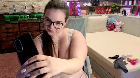 Snapshot of kimberlycaprice chatting on April 1, 4:15 pm kimberlycaprice online show from April 1, 4:15 pm