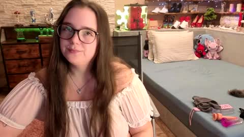 Snapshot of kimberlycaprice chatting on April 9, 6:19 am kimberlycaprice online show from April 9, 6:19 am