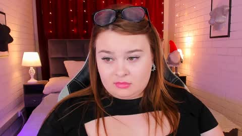 Snapshot of kimberlymaran chatting on January 17, 3:22 pm The one that you wont be able to forget online show from January 17, 3:22 pm