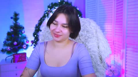 kimclarks online show from January 6, 8:40 am