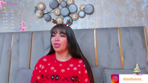 Snapshot of kimdevinne chatting on December 24, 3:27 am KIM online show from December 24, 3:27 am