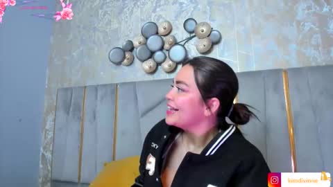  KIM  online show from November 6, 2:45 am