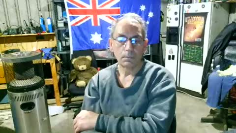 Snapshot of kimintheshed chatting on July 17, 1:18 pm kimintheshed online show from July 17, 1:18 pm