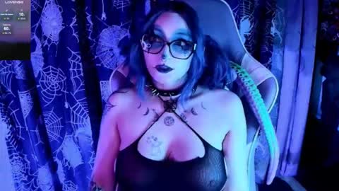   online show from November 14, 3:00 pm