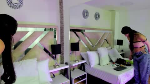 kimluna1 online show from February 18, 3:13 am