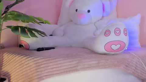 Snapshot of kimm_rosee chatting on December 17, 6:25 pm Kim online show from December 17, 6:25 pm