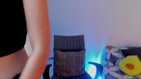 Kimm online show from November 9, 11:25 pm