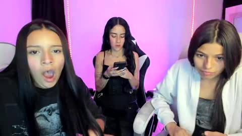 kimmi online show from January 22, 11:43 pm