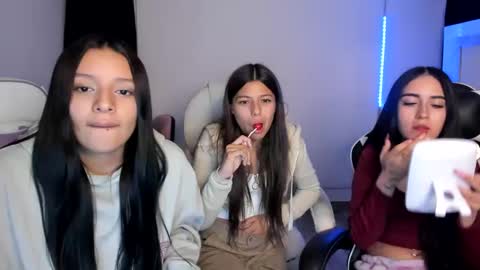 kimmi online show from February 22, 11:35 pm