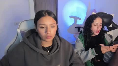 Snapshot of kimmi_foxy chatting on February 2, 10:30 pm kimmi online show from February 2, 10:30 pm