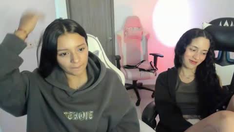 Snapshot of kimmi_foxy chatting on February 5, 10:14 pm kimmi online show from February 5, 10:14 pm