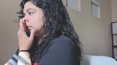 Kimmi online show from March 2, 6:19 pm