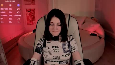 Snapshot of kimmie_shine chatting on October 10, 8:24 am Your Kimmie follow me online show from October 10, 8:24 am