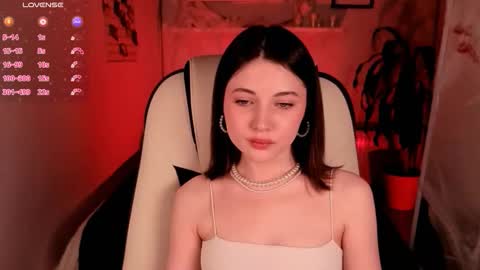 Snapshot of kimmie_shine chatting on October 23, 10:47 am Your Kimmie follow me online show from October 23, 10:47 am