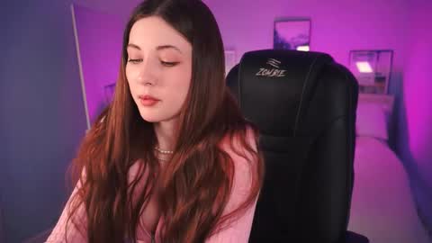  Your Kimmie  follow me  online show from February 19, 2:13 pm