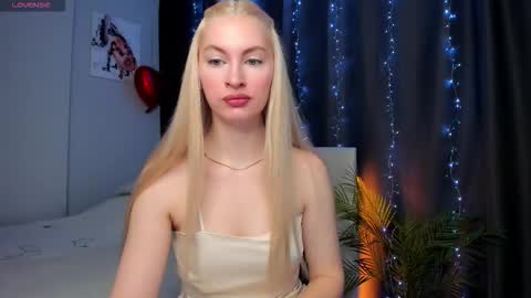 kimmy1_powell online show from November 5, 3:28 am