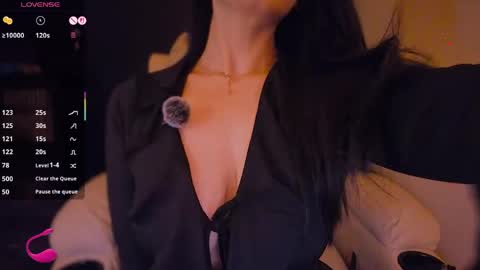 Snapshot of kimmy_chi chatting on May 28, 5:32 pm Lo online show from May 28, 5:32 pm