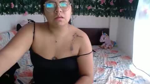 Kimmy online show from November 19, 5:13 pm