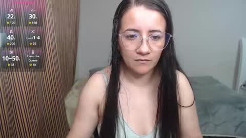 Snapshot of kimmy_naughty_ chatting on October 1, 1:44 am DAYANA online show from October 1, 1:44 am