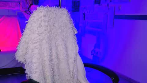 kimporins online show from February 9, 1:04 pm