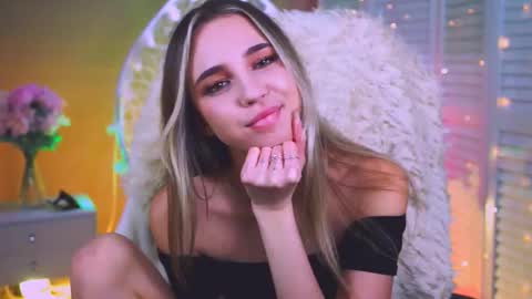 kimporins online show from February 25, 1:32 pm