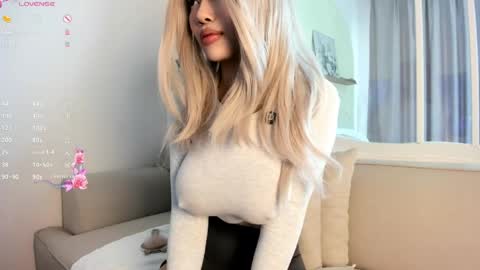 Kim online show from May 19, 6:53 am