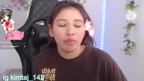 Snapshot of kimty_ chatting on April 29, 6:03 pm kimty online show from April 29, 6:03 pm