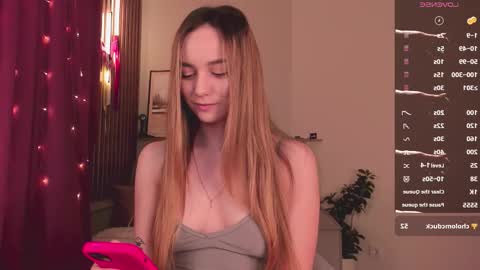 Snapshot of kind_focus chatting on February 24, 5:00 pm AlaskaDont forget to put your thumbs up online show from February 24, 5:00 pm