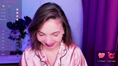 Snapshot of kindhazelhere_ chatting on February 8, 8:45 pm Hazel online show from February 8, 8:45 pm